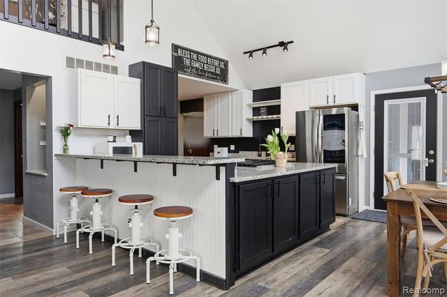 4216 Nicholson Road, Fowlerville, MI 48836