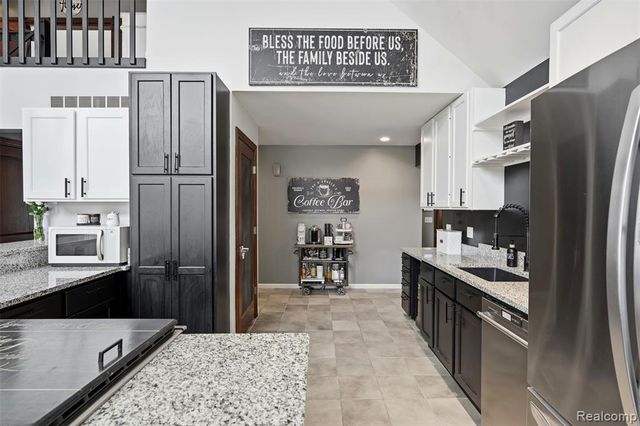 4216 Nicholson Road, Fowlerville, MI 48836