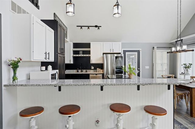 4216 Nicholson Road, Fowlerville, MI 48836