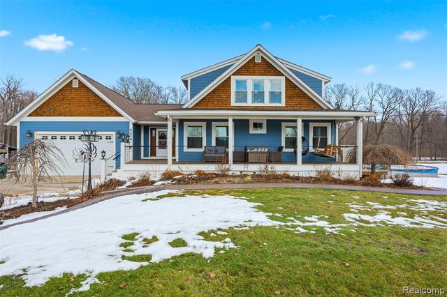 4216 Nicholson Road, Fowlerville, MI 48836