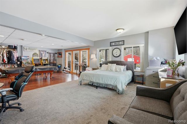 4216 Nicholson Road, Fowlerville, MI 48836