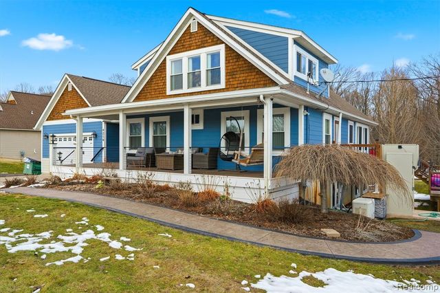 4216 Nicholson Road, Fowlerville, MI 48836