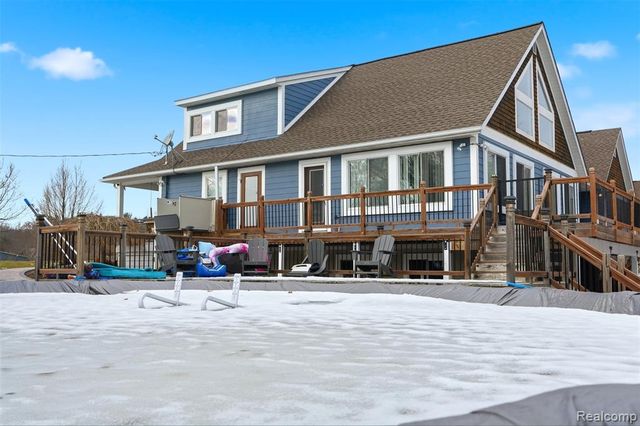 4216 Nicholson Road, Fowlerville, MI 48836