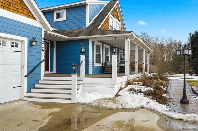 4216 Nicholson Road, Fowlerville, MI 48836