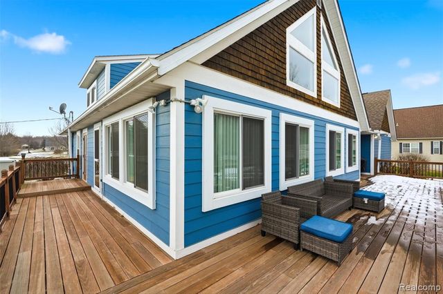 4216 Nicholson Road, Fowlerville, MI 48836