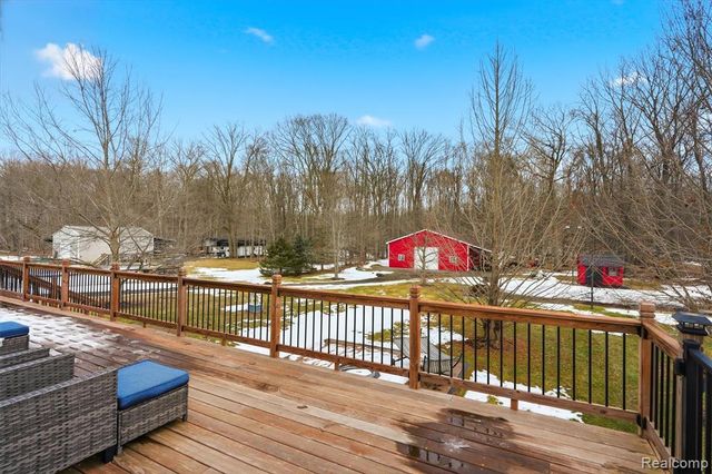 4216 Nicholson Road, Fowlerville, MI 48836