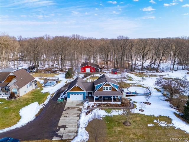 4216 Nicholson Road, Fowlerville, MI 48836