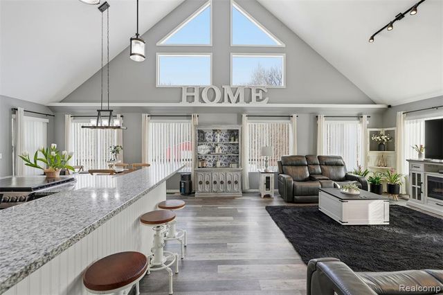 4216 Nicholson Road, Fowlerville, MI 48836