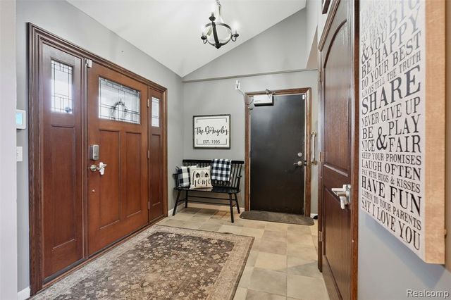 4216 Nicholson Road, Fowlerville, MI 48836