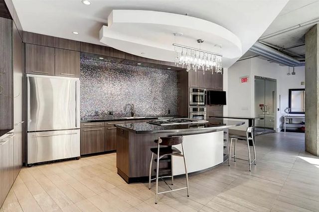 1901 Post Oak Boulevard 3205, Houston, TX 77056