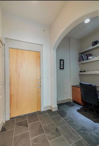 1901 Post Oak Boulevard 3205, Houston, TX 77056