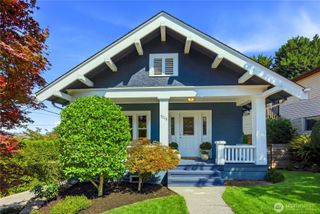 2716 Warren Avenue N, Seattle, WA 98109