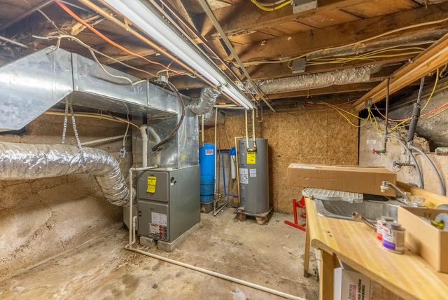 2405 County Road 2710, Mountain View, MO 65548