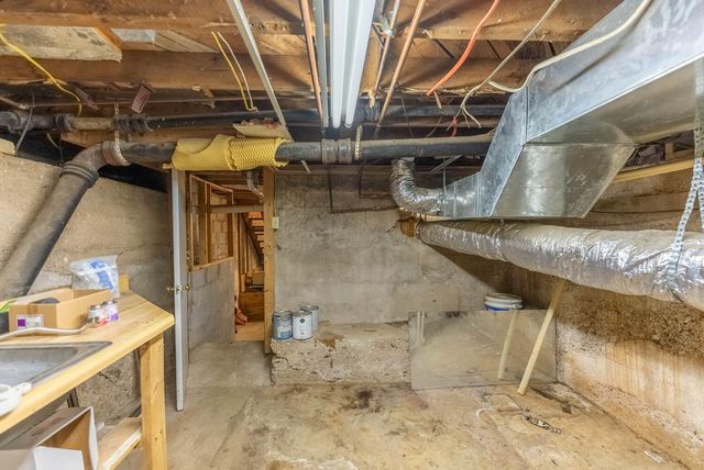 2405 County Road 2710, Mountain View, MO 65548