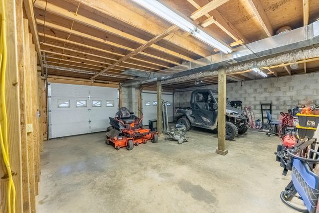 2405 County Road 2710, Mountain View, MO 65548