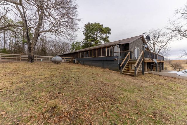 2405 County Road 2710, Mountain View, MO 65548