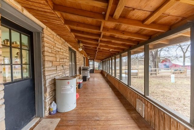 2405 County Road 2710, Mountain View, MO 65548