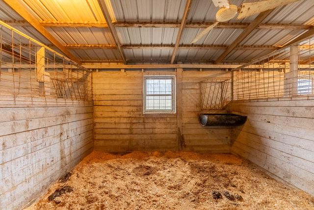 2405 County Road 2710, Mountain View, MO 65548