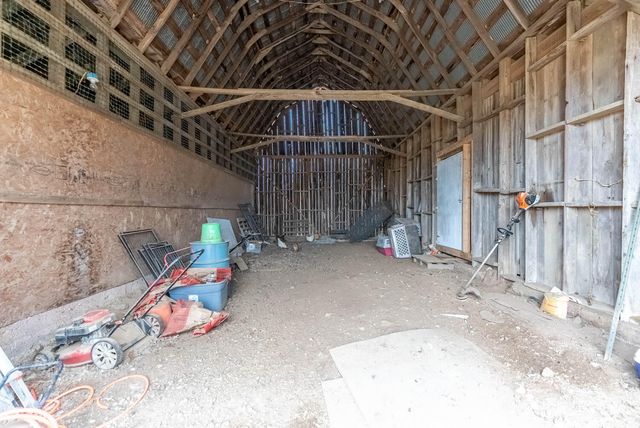 2405 County Road 2710, Mountain View, MO 65548