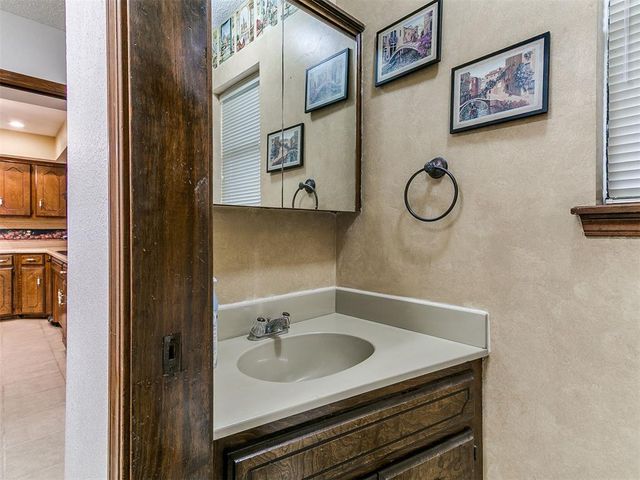 7228 NW 119th Street, Oklahoma City, OK 73162