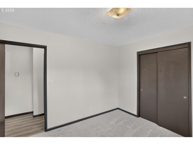 52090 Se 4TH St, Scappoose, OR 97056