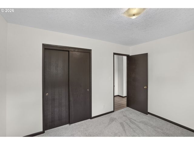 52090 Se 4TH St, Scappoose, OR 97056