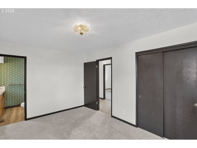 52090 Se 4TH St, Scappoose, OR 97056
