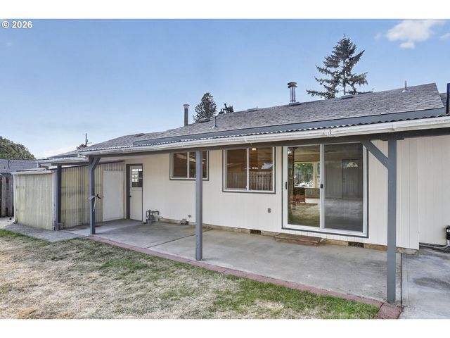 52090 Se 4TH St, Scappoose, OR 97056