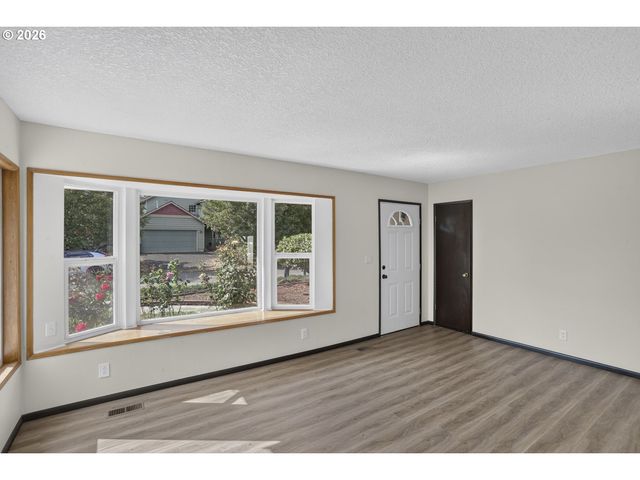52090 Se 4TH St, Scappoose, OR 97056