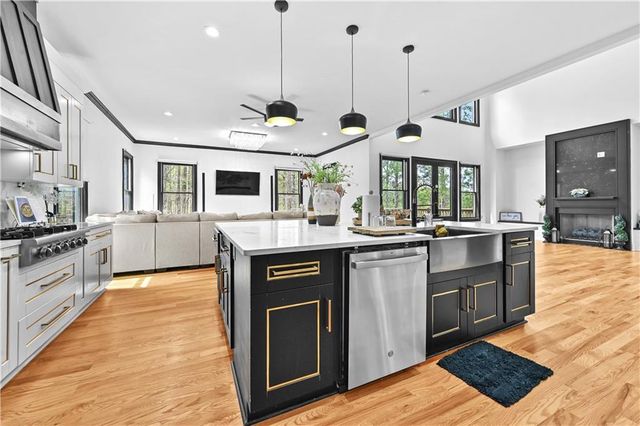 5610 Bent Grass Way, Douglasville, GA 30135