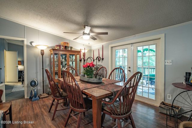 235 Kamber Ln, Vine Grove, KY 40175