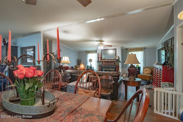 235 Kamber Ln, Vine Grove, KY 40175