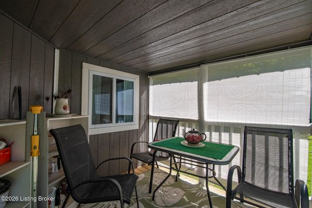 235 Kamber Ln, Vine Grove, KY 40175