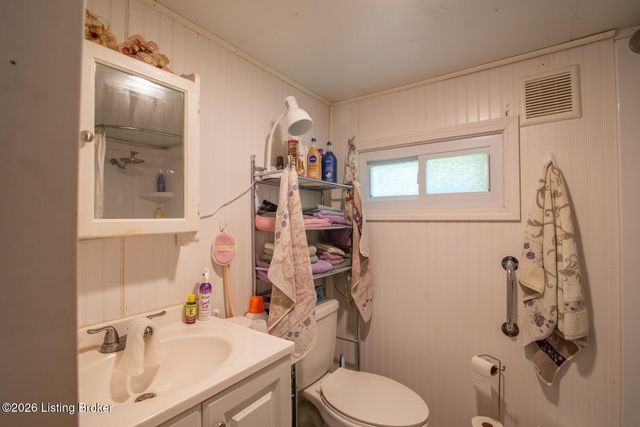 235 Kamber Ln, Vine Grove, KY 40175