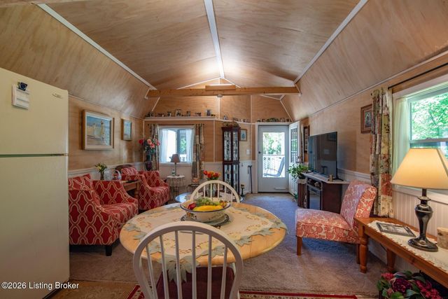 235 Kamber Ln, Vine Grove, KY 40175