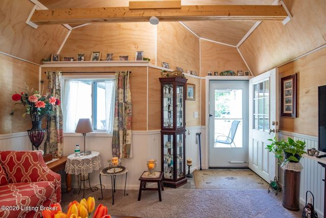 235 Kamber Ln, Vine Grove, KY 40175