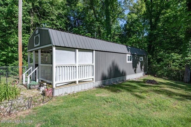 235 Kamber Ln, Vine Grove, KY 40175