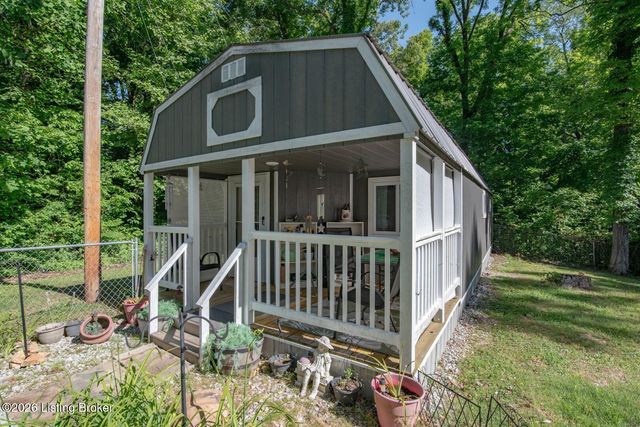 235 Kamber Ln, Vine Grove, KY 40175