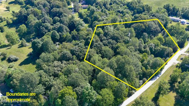 235 Kamber Ln, Vine Grove, KY 40175