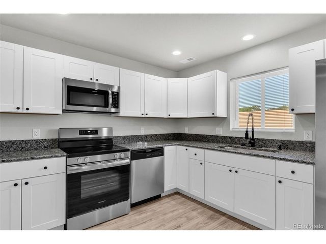 1130 Elm St, Pueblo, CO 81004