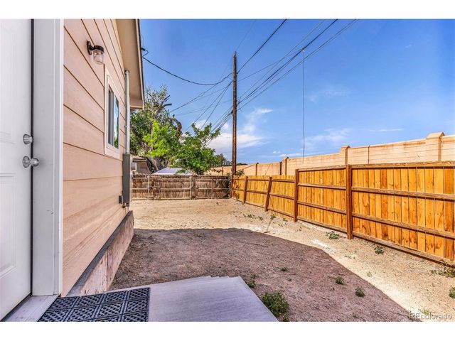 1130 Elm St, Pueblo, CO 81004