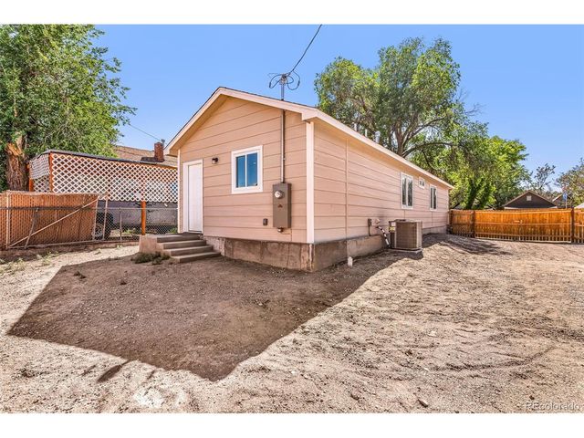 1130 Elm St, Pueblo, CO 81004