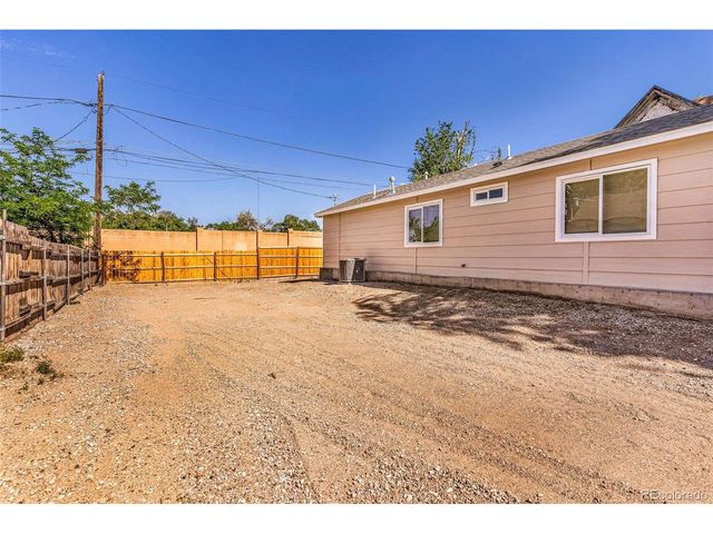 1130 Elm St, Pueblo, CO 81004