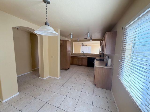 6037 W Southgate Avenue, Phoenix, AZ 85043