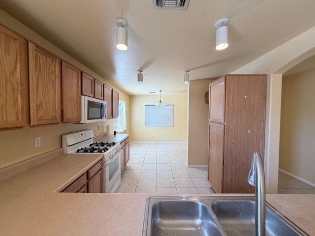 6037 W Southgate Avenue, Phoenix, AZ 85043