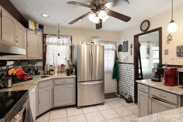 22 Webb Drive, Fords, NJ 08863