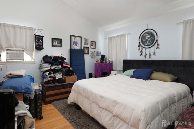 22 Webb Drive, Fords, NJ 08863