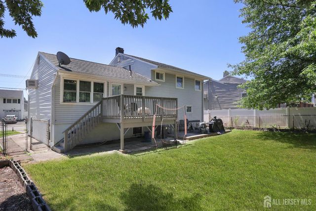 22 Webb Drive, Fords, NJ 08863