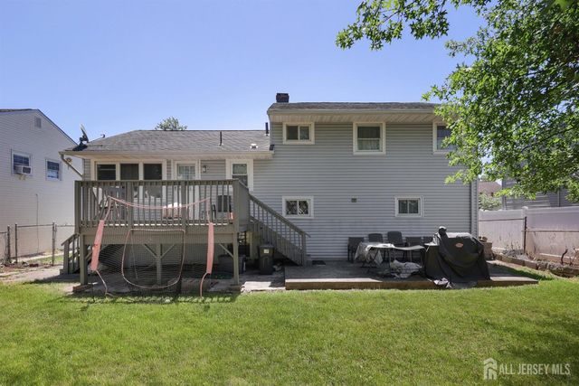 22 Webb Drive, Fords, NJ 08863