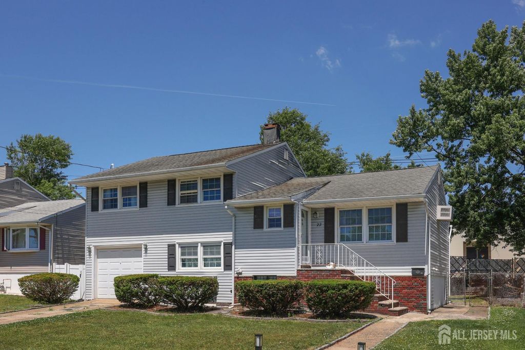 22 Webb Drive, Fords, NJ 08863